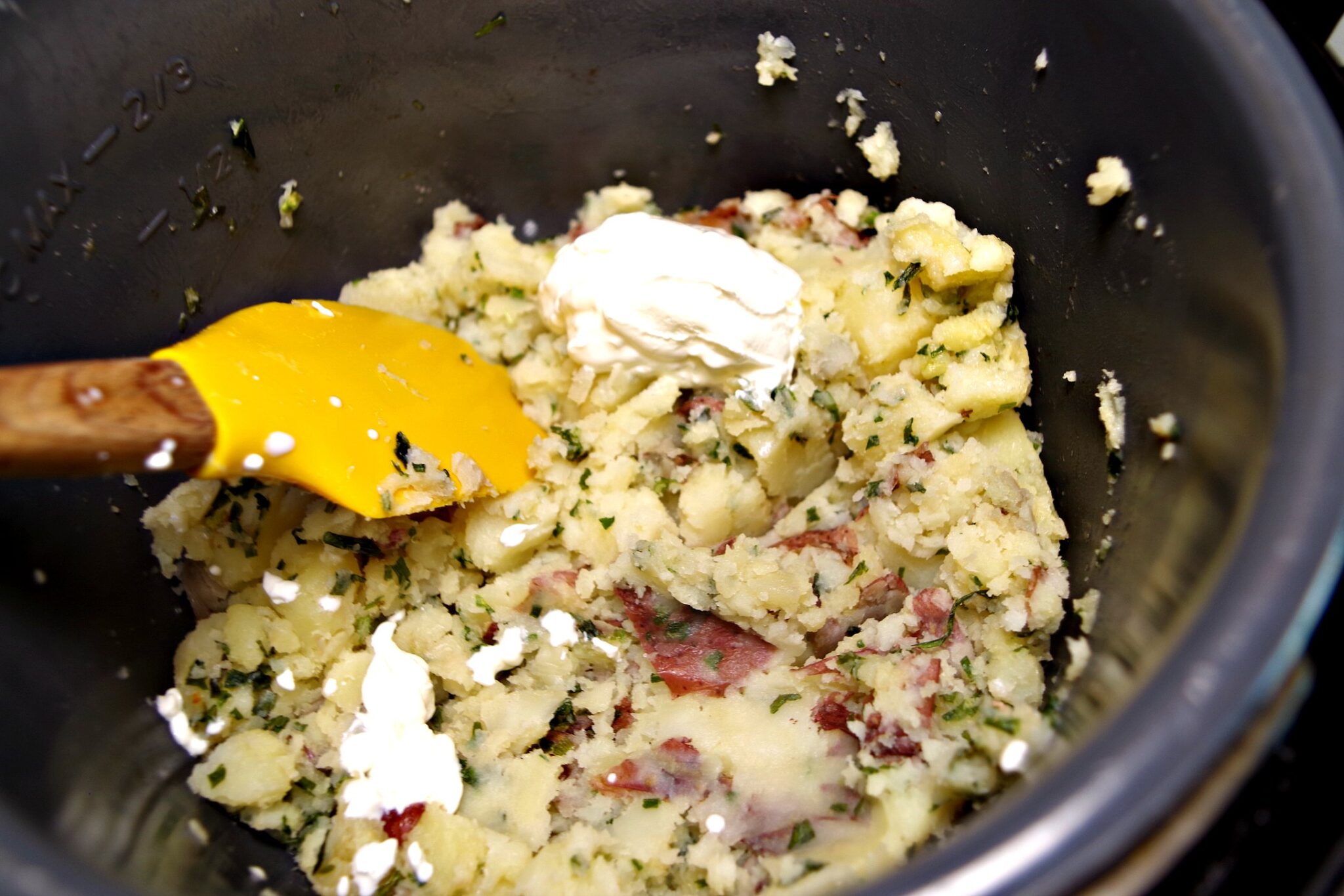 Instant Pot Smashed Red Potatoes The Weekday Kitchen